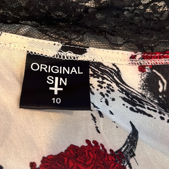 Goth Original Sin kimono top with black lace says size 10 fits M NWOT - Picture 7 of 9